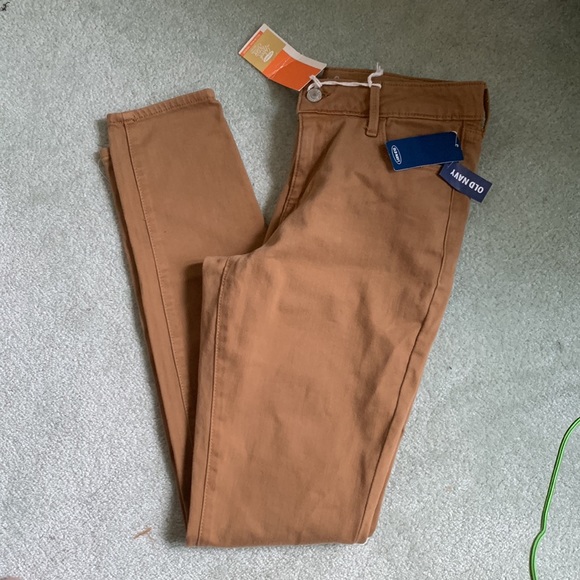 Old Navy-The Rockstar Mid-Rise Skinny Legging Jean-Size 6 Reg-Cream Caramel -NWT - Picture 2 of 11